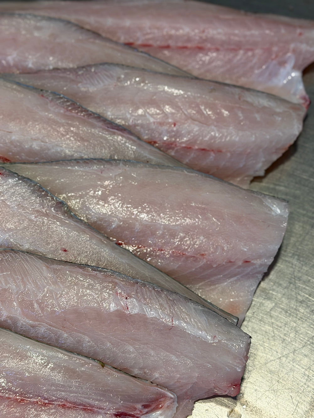 Whole Fish vs Fish Fillets: Which Should You Buy?
